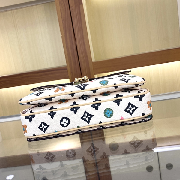 ルイヴィトンバッグ内部構造